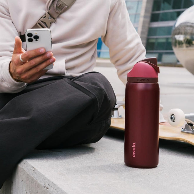 Owala FreeSip - Stainless Steel - 32-oz. - Red Black Cherry 🍁 All In One Marketplace Canada