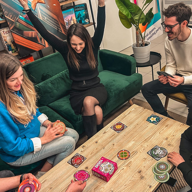 Skull (Bilingual French/English Version) - A Game by Asmodee 🍁 All In One Marketplace Canada