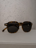 Boléro Quinn — Retro Square Sunglasses