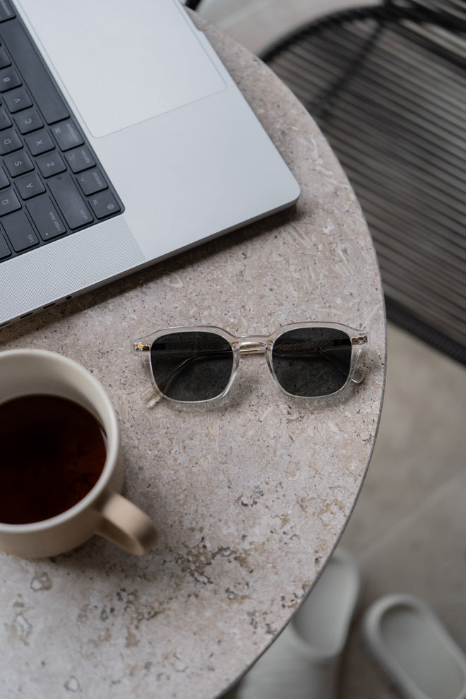 Boléro Ryan — Retro Square Keyhole Sunglasses